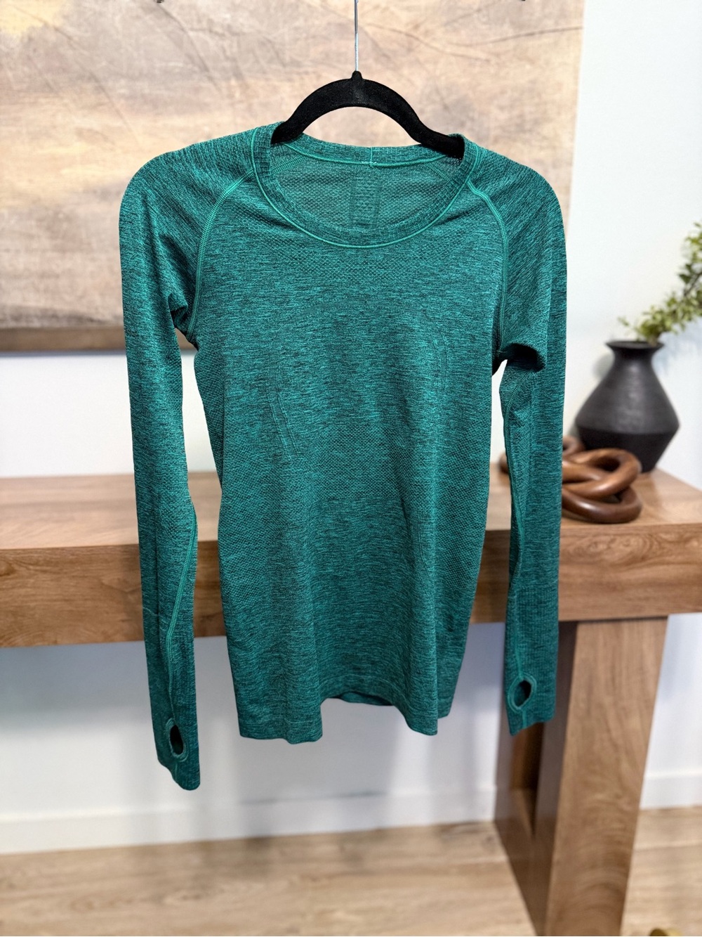 Lululemon Swiftly Tech Long Sleeve Top in Green Heather Size 6